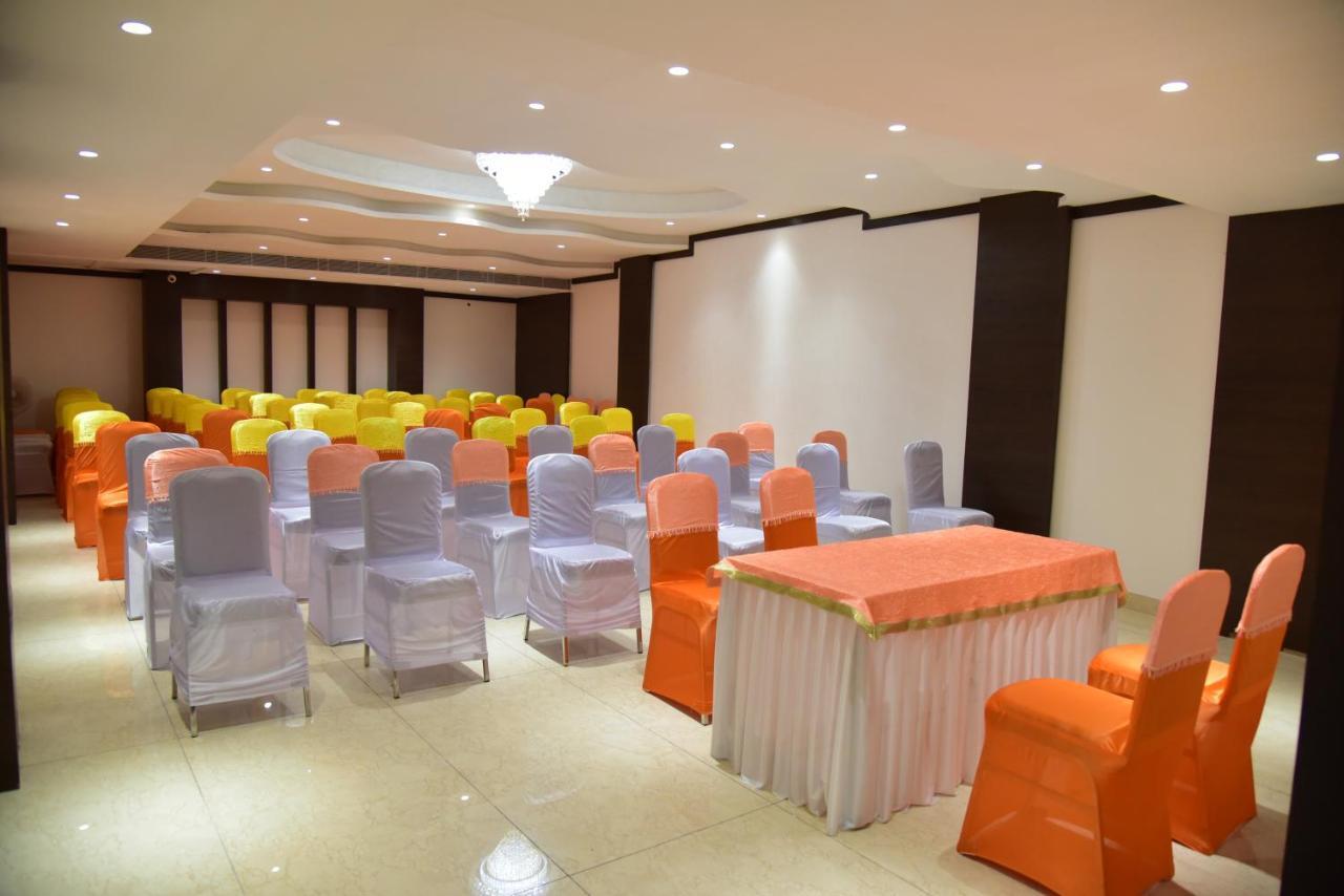 Hotel Crystal Grand Haldwāni Εξωτερικό φωτογραφία